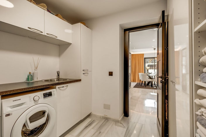 Image No.19-5 Bed House for sale