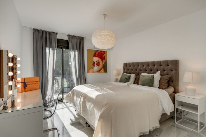Image No.27-5 Bed House for sale
