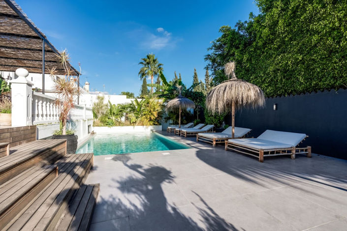 Image No.3-5 Bed House for sale