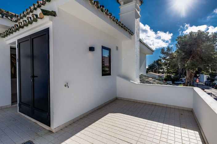 Image No.33-5 Bed House for sale