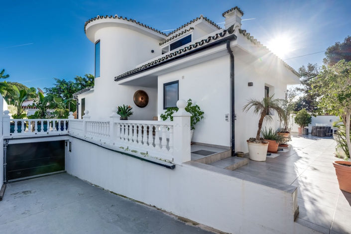 Image No.43-5 Bed House for sale
