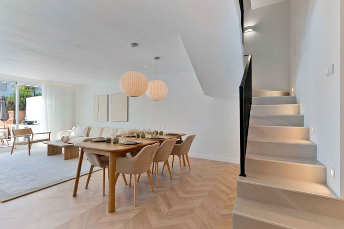 Image No.8-4 Bed House for sale
