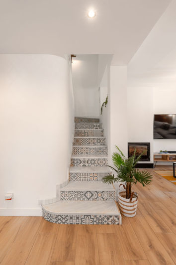 Image No.18-4 Bed House for sale