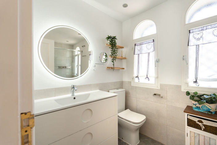 Image No.23-4 Bed House for sale