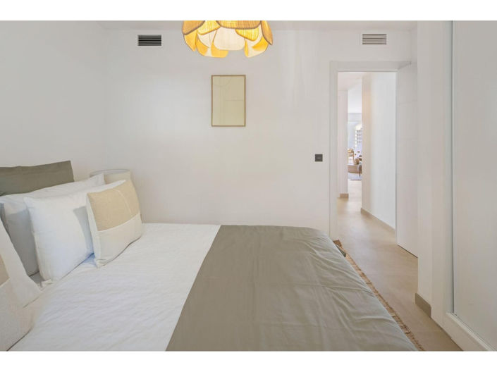 Image No.26-2 Bed Apartment for sale