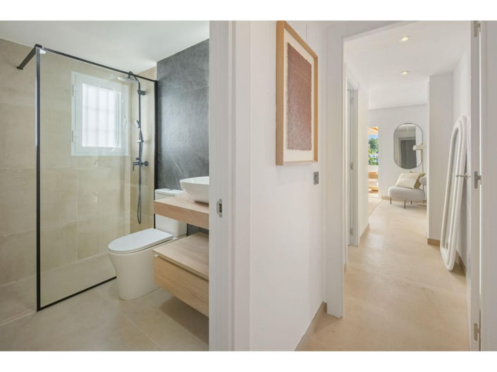Image No.27-2 Bed Apartment for sale