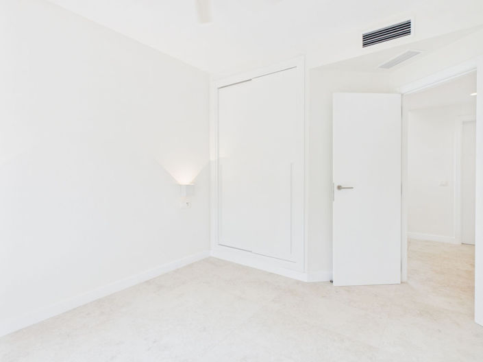 Image No.22-4 Bed House for sale
