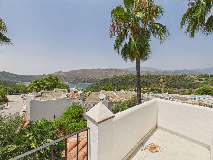 Image No.35-4 Bed House for sale