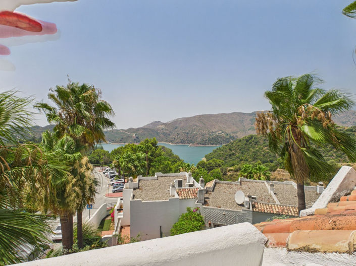 Image No.41-4 Bed House for sale