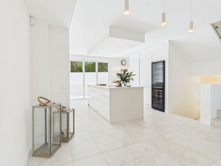Image No.7-4 Bed House for sale