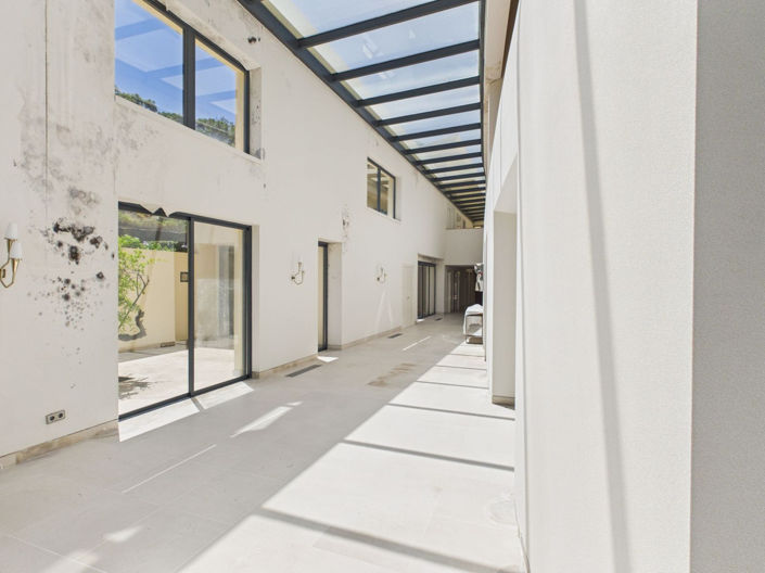 Image No.10-9 Bed House for sale