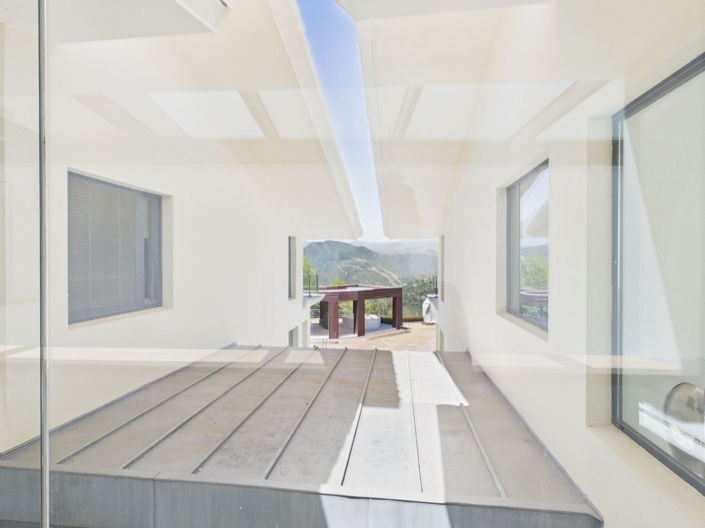 Image No.33-9 Bed House for sale