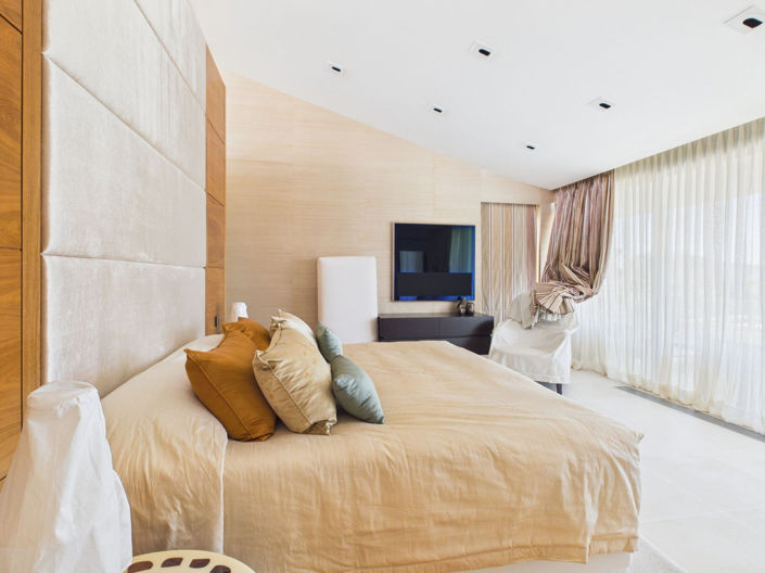 Image No.34-9 Bed House for sale