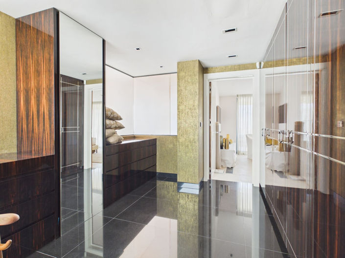 Image No.40-9 Bed House for sale