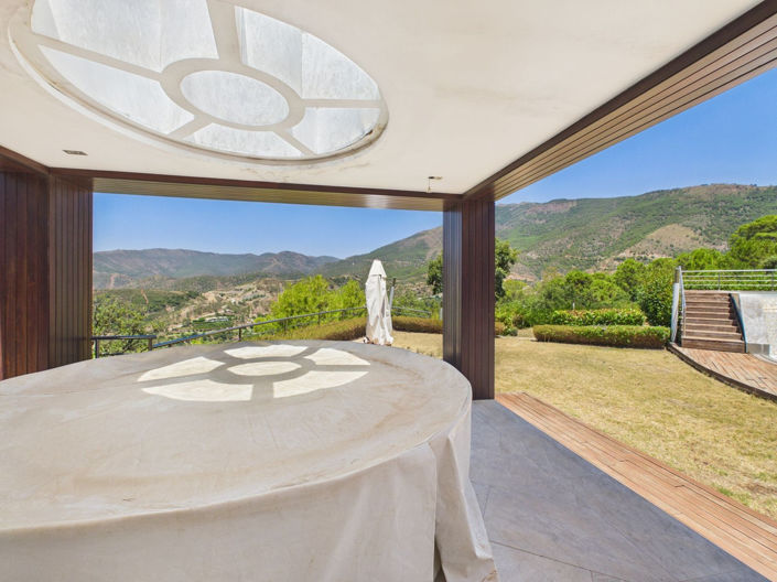 Image No.50-9 Bed House for sale