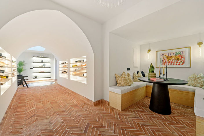 Image No.37-6 Bed House for sale