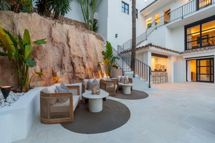 Image No.42-6 Bed House for sale