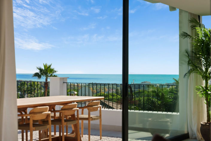 Image No.7-6 Bed House for sale