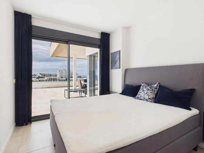 Image No.10-4 Bed Apartment for sale