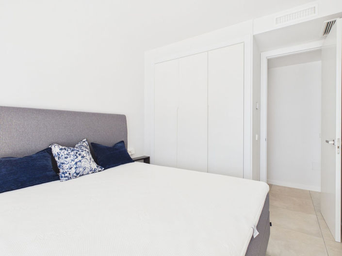 Image No.11-4 Bed Apartment for sale