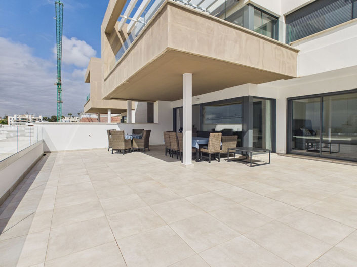 Image No.24-4 Bed Apartment for sale