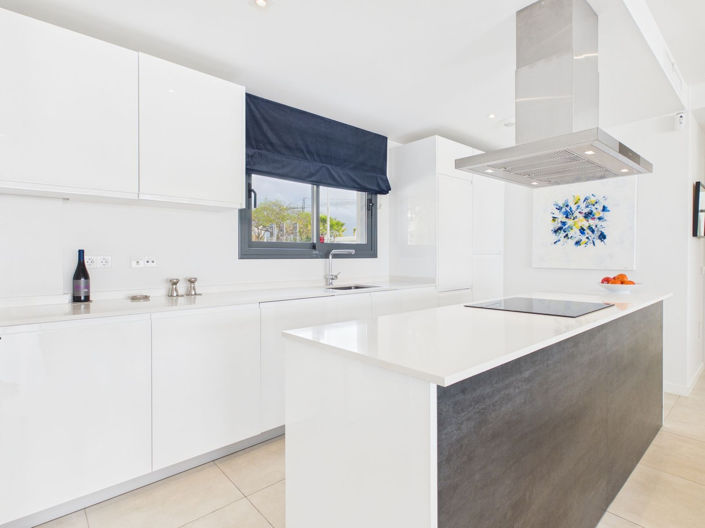 Image No.4-4 Bed Apartment for sale