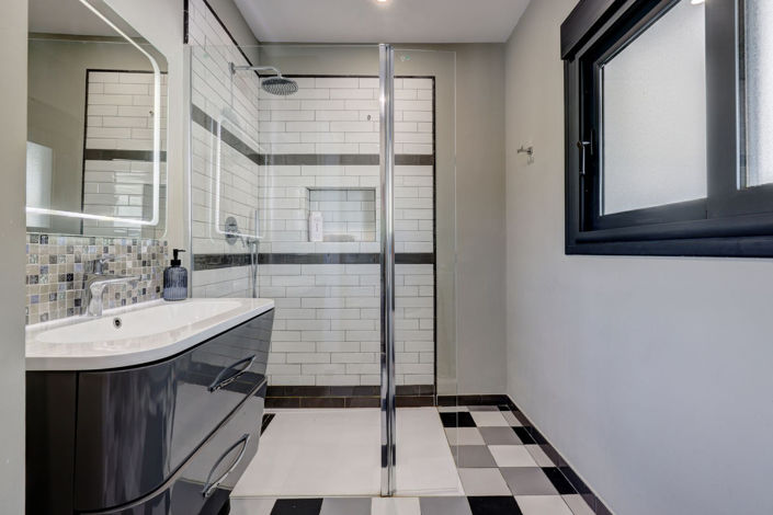 Image No.18-4 Bed House for sale