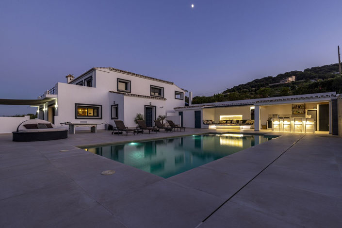 Image No.48-4 Bed House for sale