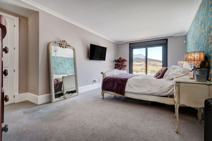 Image No.8-4 Bed House for sale