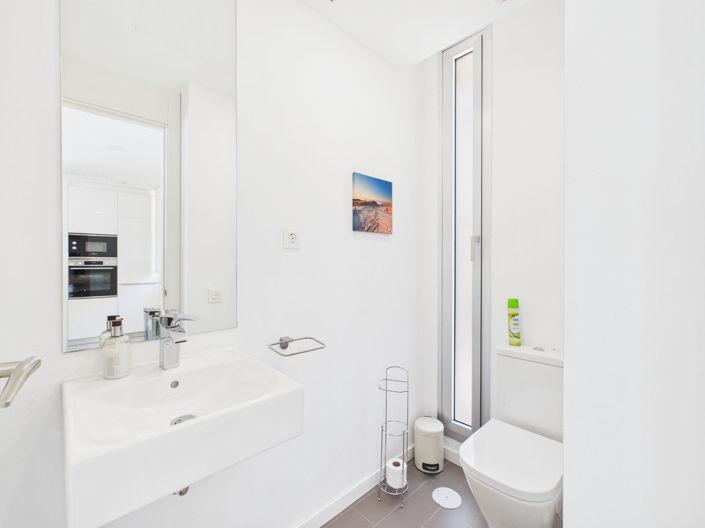 Image No.10-3 Bed House for sale