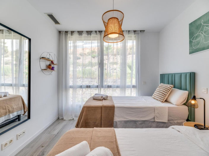 Image No.26-3 Bed House for sale
