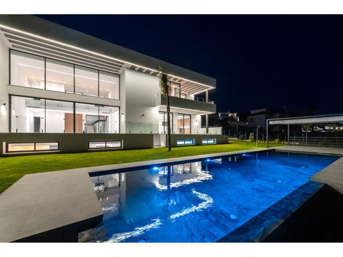Image No.22-6 Bed House for sale