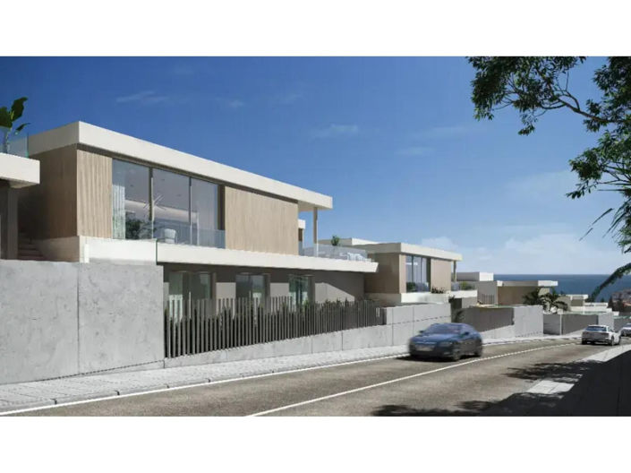 Image No.15-4 Bed House for sale