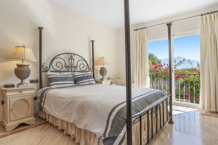 Image No.19-5 Bed House for sale