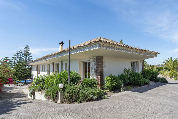 Image No.42-5 Bed House for sale