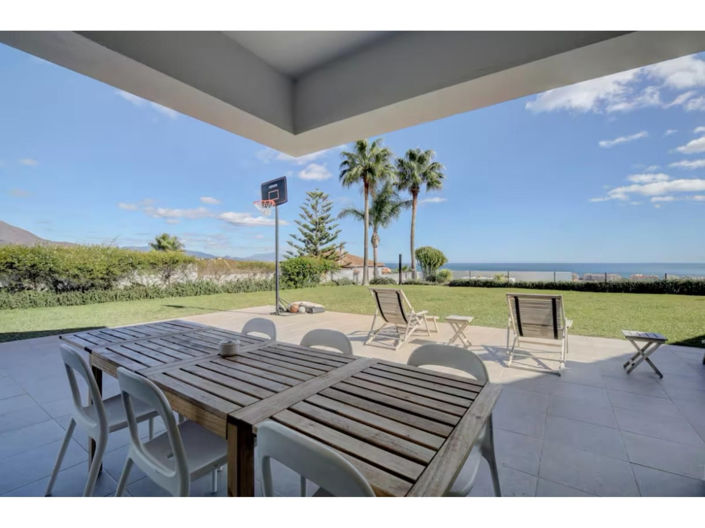 Image No.23-6 Bed House for sale