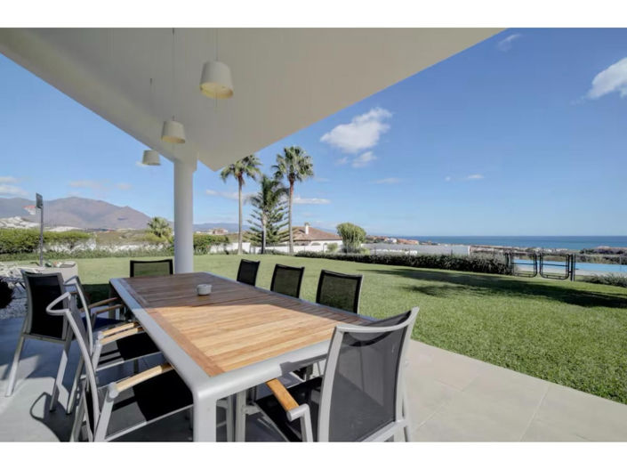 Image No.28-6 Bed House for sale