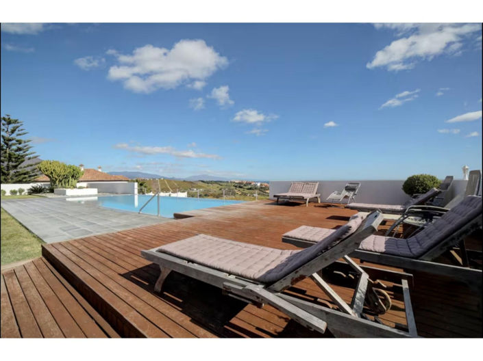 Image No.33-6 Bed House for sale