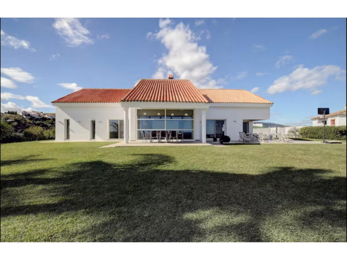 Image No.4-6 Bed House for sale