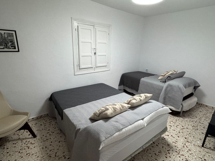 Image No.12-4 Bed House for sale
