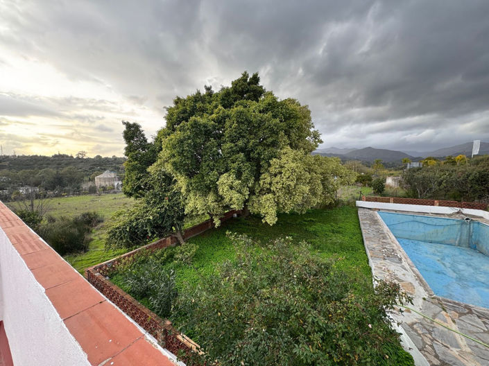 Image No.16-4 Bed House for sale