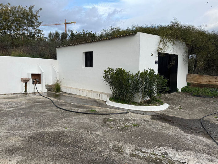 Image No.2-4 Bed House for sale