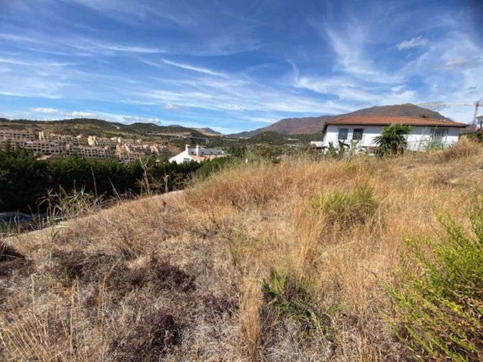 Image No.6-4 Bed House for sale