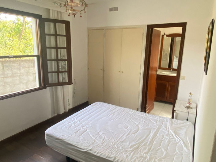 Image No.11-5 Bed House for sale