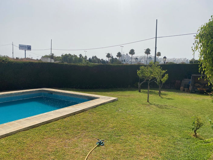 Image No.4-5 Bed House for sale