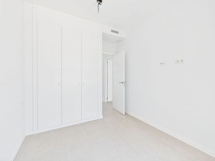 Image No.9-2 Bed Apartment for sale