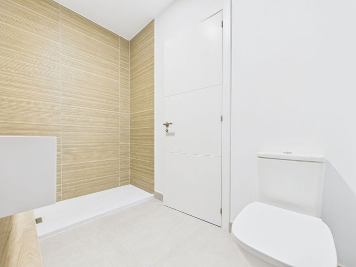 Image No.13-2 Bed Apartment for sale