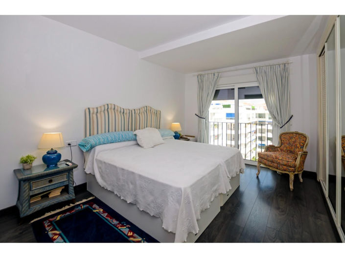 Image No.12-3 Bed Apartment for sale