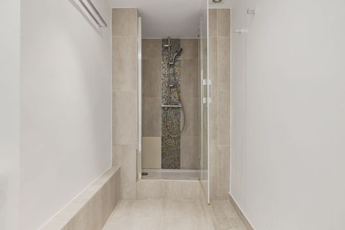 Image No.27-5 Bed House for sale