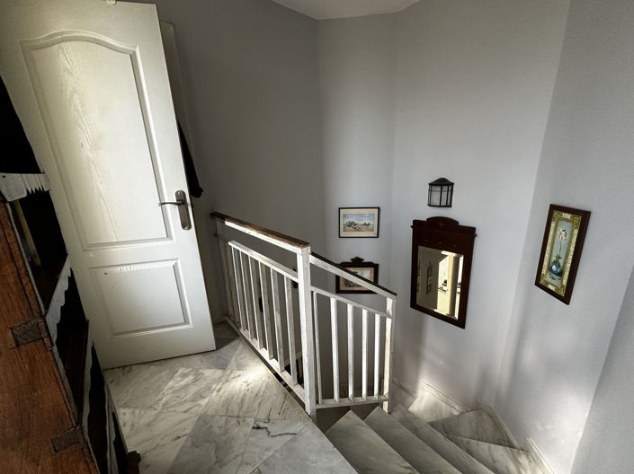 Image No.12-3 Bed House for sale